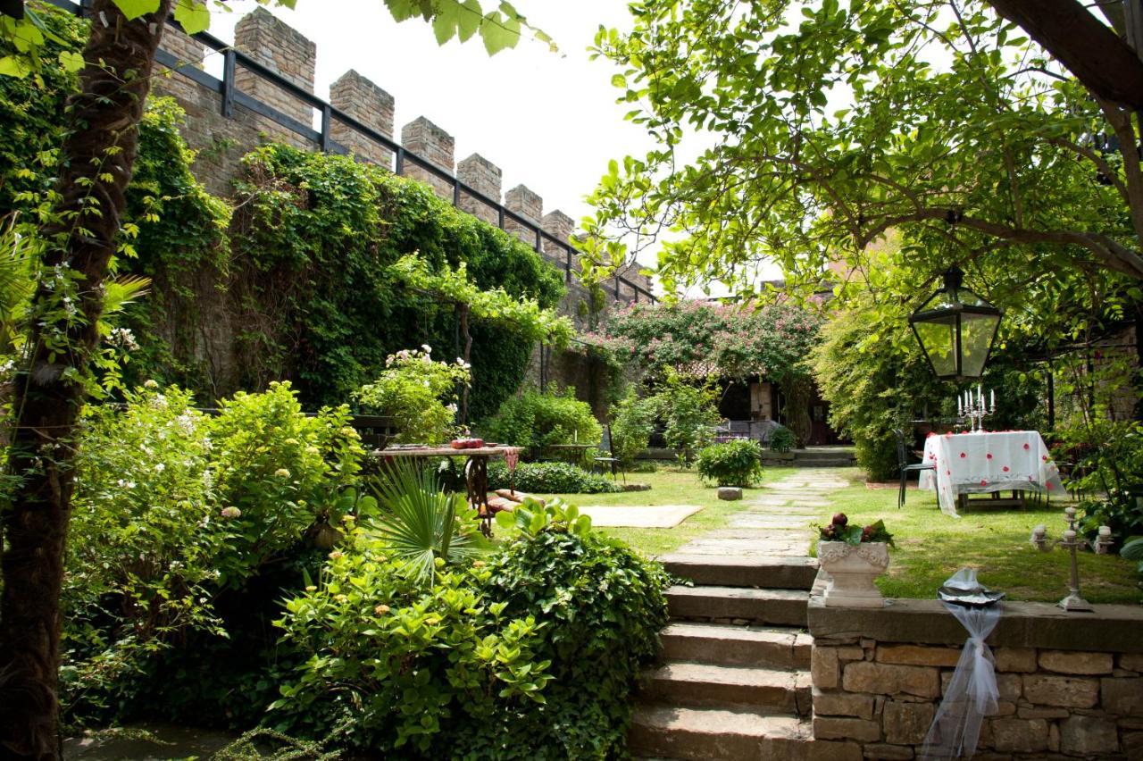 Castello Di Muggia Bed and Breakfast Exterior foto